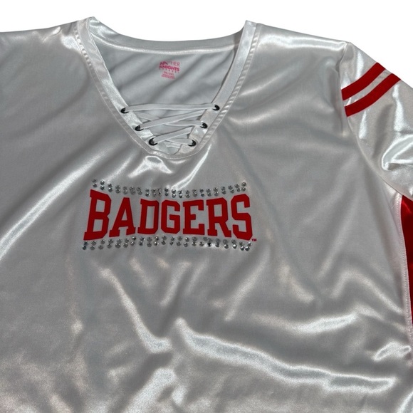 Knights Apparel Wisconsin Badgers Womens Size 2XL Jersey Shirt w/ Rhinestones - Picture 2 of 13